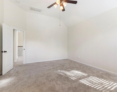 122 Cheswood Manor Drive - Photo Thumbnail 20