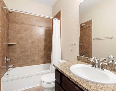 122 Cheswood Manor Drive - Photo Thumbnail 27