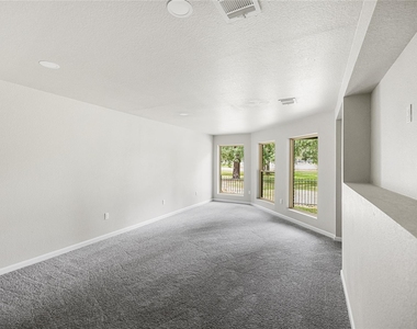 15 Presidio Road - Photo Thumbnail 18