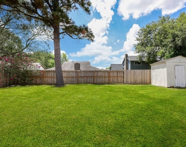 7423 Towerview Ln - Photo Thumbnail 21