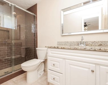 7423 Towerview Ln - Photo Thumbnail 19
