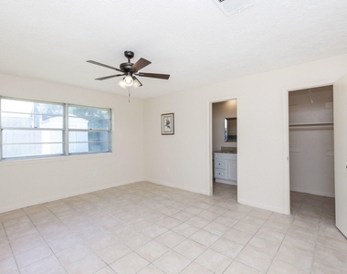 7423 Towerview Ln - Photo Thumbnail 16