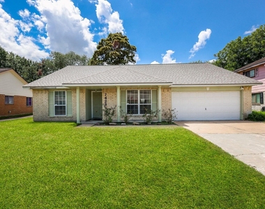 7423 Towerview Ln - Photo Thumbnail 1