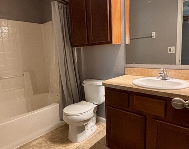 2755 Revolution Street - Photo Thumbnail 10