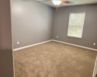 2755 Revolution Street - Photo Thumbnail 11
