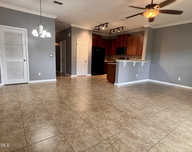 2755 Revolution Street - Photo Thumbnail 3