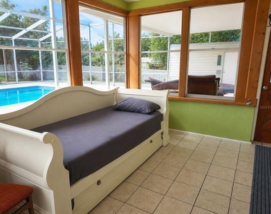 73 S Lincoln Avenue - Photo Thumbnail 6