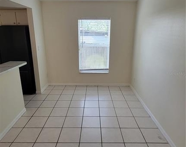 701 E Orchid Avenue - Photo Thumbnail 4