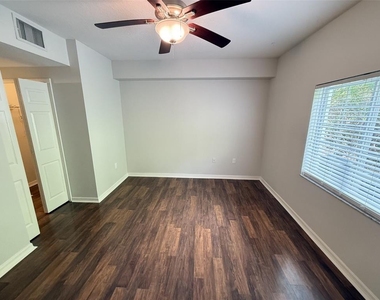 6439 Cypressdale Drive - Photo Thumbnail 18