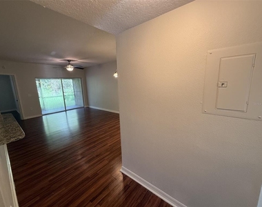 6439 Cypressdale Drive - Photo Thumbnail 7