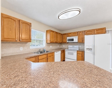 1210 E Holland Avenue - Photo Thumbnail 1