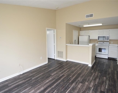 11901 4th Street N - Photo Thumbnail 12