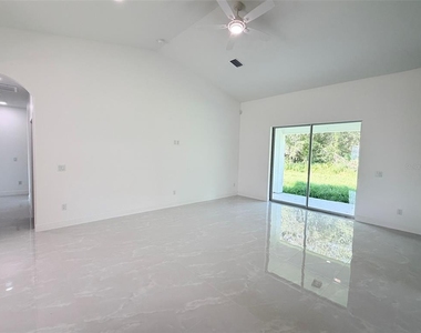 1029 S 66th Street - Photo Thumbnail 14
