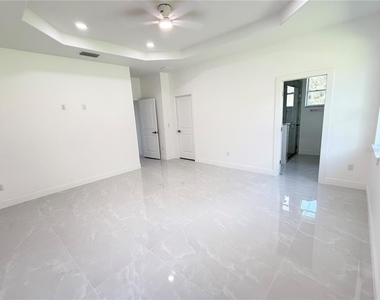1029 S 66th Street - Photo Thumbnail 27