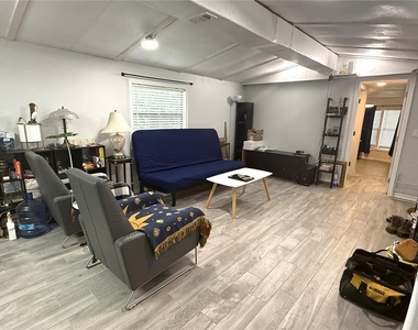 2703 Aein Road - Photo Thumbnail 12