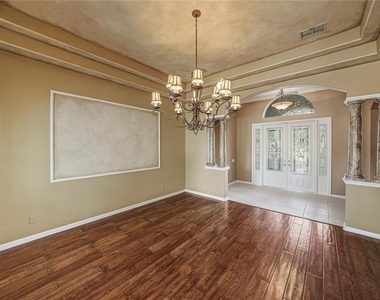 12518 Lake Jovita Boulevard - Photo Thumbnail 12