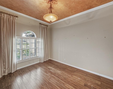 12518 Lake Jovita Boulevard - Photo Thumbnail 14