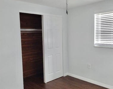 3117 Huntington Road - Photo Thumbnail 14