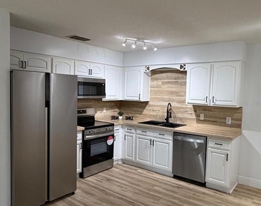 2125 Patrick Street - Photo Thumbnail 15