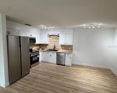 2125 Patrick Street - Photo Thumbnail 8