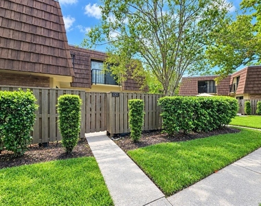5263 Brook Court - Photo Thumbnail 15