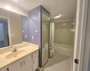 5263 Brook Court - Photo Thumbnail 11