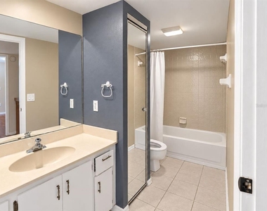5263 Brook Court - Photo Thumbnail 12