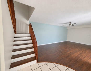 5263 Brook Court - Photo Thumbnail 8