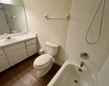 3696 Se 47th Street - Photo Thumbnail 9