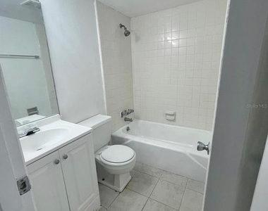 1920 E Edgewood Drive - Photo Thumbnail 16