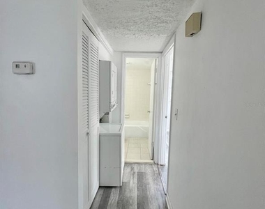 1920 E Edgewood Drive - Photo Thumbnail 12