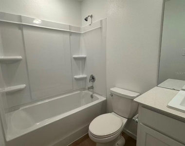963 Phoenix Street - Photo Thumbnail 8
