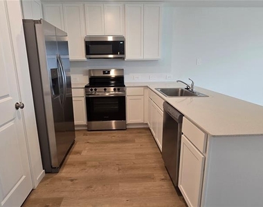 1569 Plank Place - Photo Thumbnail 4