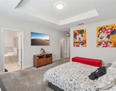 2931 Sentence Street - Photo Thumbnail 12