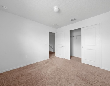 9425 Westside Hills Drive - Photo Thumbnail 18