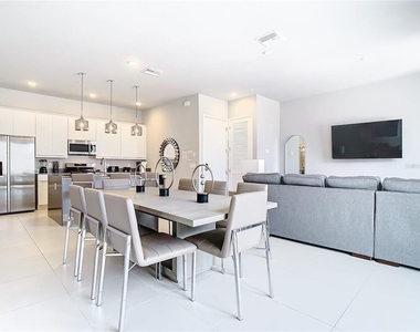 7770 Sandy Ridge Drive - Photo Thumbnail 4