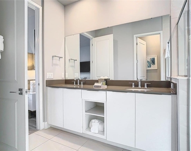 7770 Sandy Ridge Drive - Photo Thumbnail 20