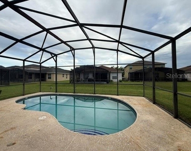 1050 Tourmaline Drive - Photo Thumbnail 36