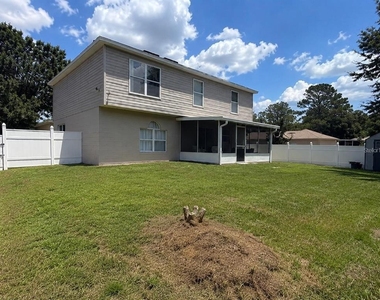 984 Derbyshire Drive - Photo Thumbnail 11