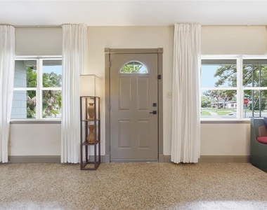 712 Malone Drive - Photo Thumbnail 4
