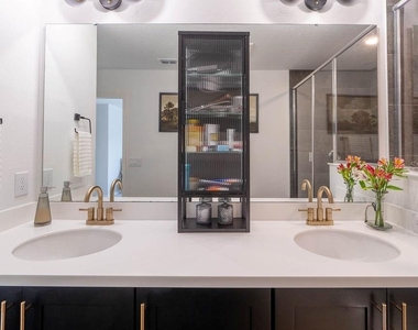 12941 Gabor Avenue - Photo Thumbnail 15