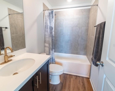 12941 Gabor Avenue - Photo Thumbnail 20