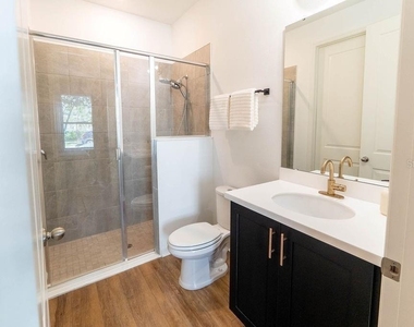 12941 Gabor Avenue - Photo Thumbnail 5