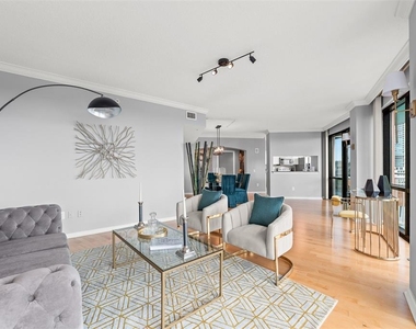 322 E Central Boulevard - Photo Thumbnail 15