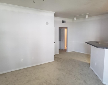 3307 Greenwich Village Boulevard - Photo Thumbnail 8