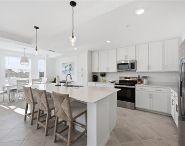 17600 Opal Sand Drive - Photo Thumbnail 6