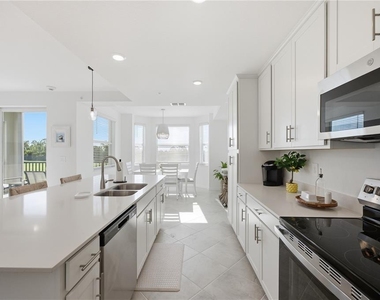 17600 Opal Sand Drive - Photo Thumbnail 8