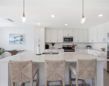 17600 Opal Sand Drive - Photo Thumbnail 10