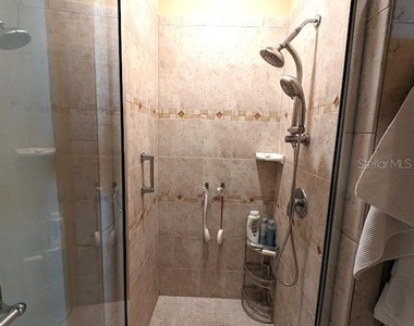 12750 Nw 11th Place - Photo Thumbnail 12