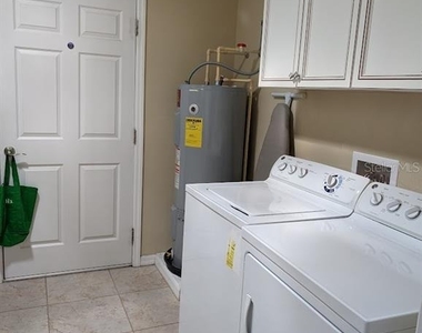 12750 Nw 11th Place - Photo Thumbnail 16